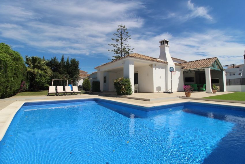 R4803640-Villa-For-Sale-Cancelada-Detached-4-Beds-350-Built