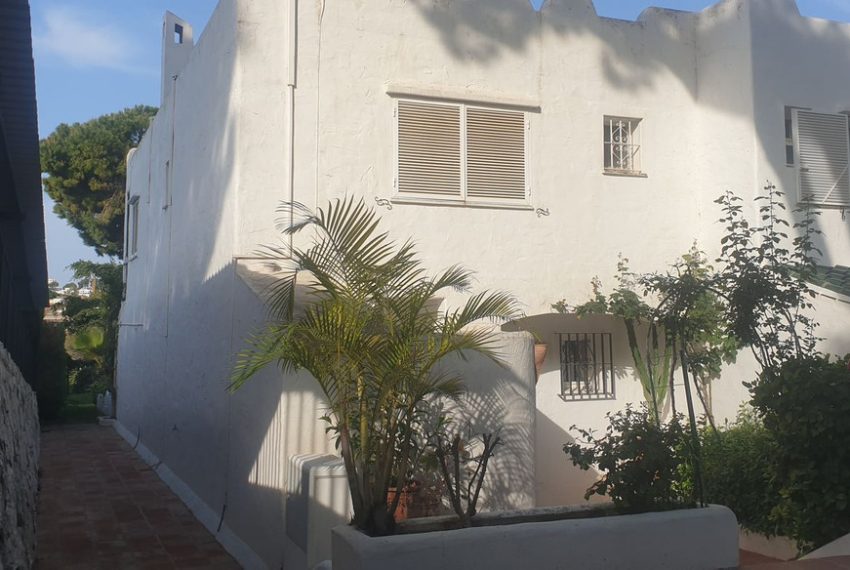 R4809349-Townhouse-For-Sale-Nueva-Andalucia-Semi-Detached-2-Beds-164-Built-14