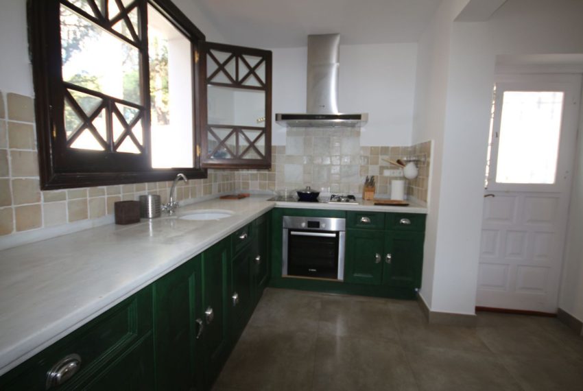 R2545199-Villa-For-Sale-Elviria-Detached-3-Beds-154-Built-11