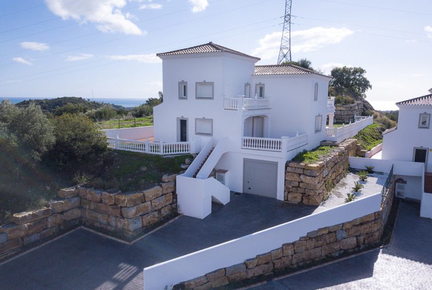 R3592852-Villa-For-Sale-Estepona-Detached-4-Beds-350-Built-2