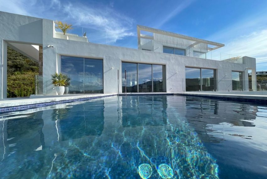 R4318183-Villa-For-Sale-La-Cala-Golf-Detached-5-Beds-855-Built