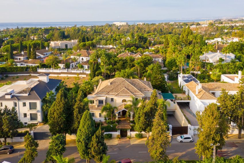 R4431172-Villa-For-Sale-Guadalmina-Baja-Detached-7-Beds-1457-Built-12