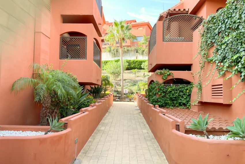 R4452856-Apartment-For-Sale-Estepona-Penthouse-3-Beds-131-Built-14