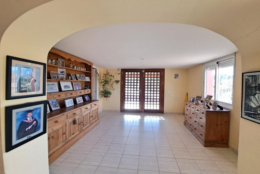 R4563940-Villa-For-Sale-Coin-Finca-4-Beds-126-Built-8