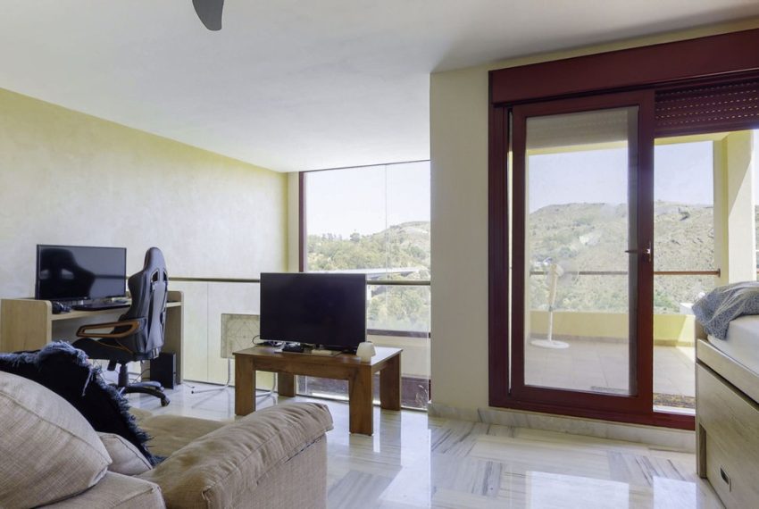 R4572220-Apartment-For-Sale-Benahavis-Penthouse-3-Beds-127-Built-8