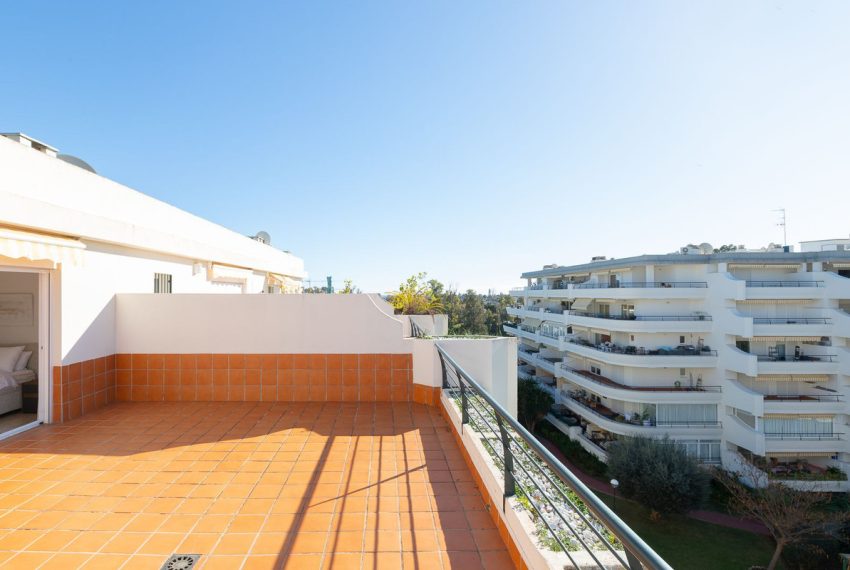 R4577386-Apartment-For-Sale-Guadalmina-Alta-Penthouse-Duplex-3-Beds-166-Built-1