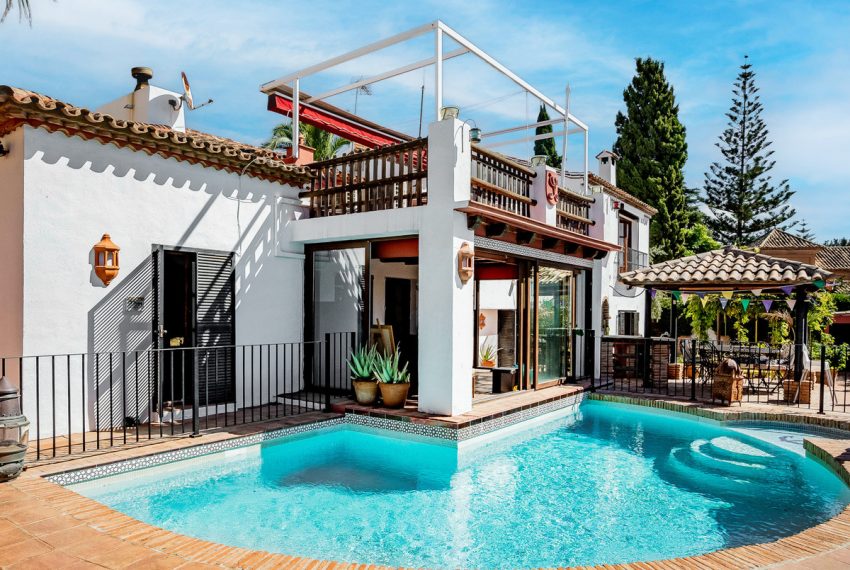 R4639231-Villa-For-Sale-Marbella-Detached-5-Beds-376-Built