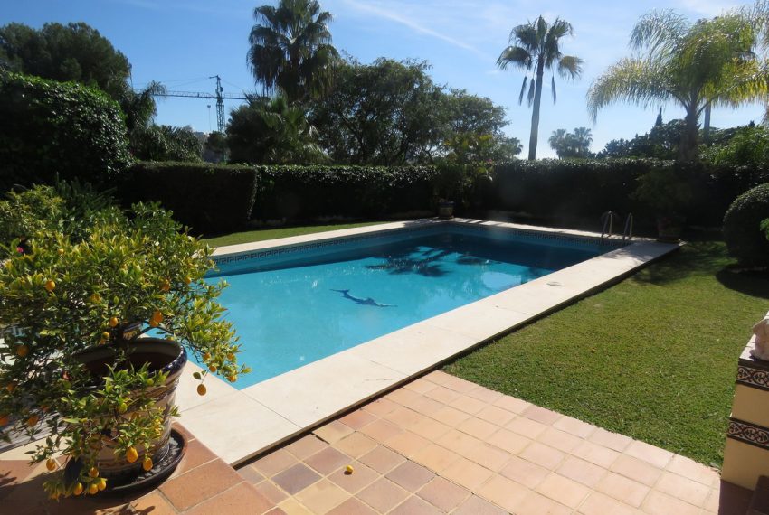 R4652194-Villa-For-Sale-El-Paraiso-Detached-4-Beds-350-Built-15