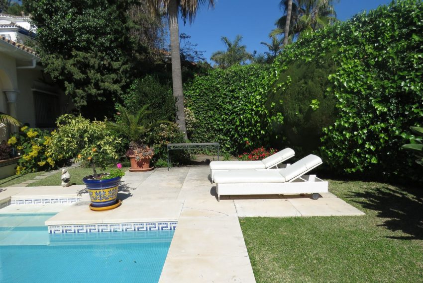 R4652194-Villa-For-Sale-El-Paraiso-Detached-4-Beds-350-Built-16