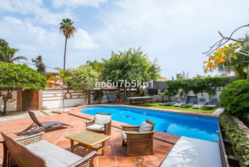 R4732342-Villa-For-Sale-Nueva-Andalucia-Detached-4-Beds-299-Built-17