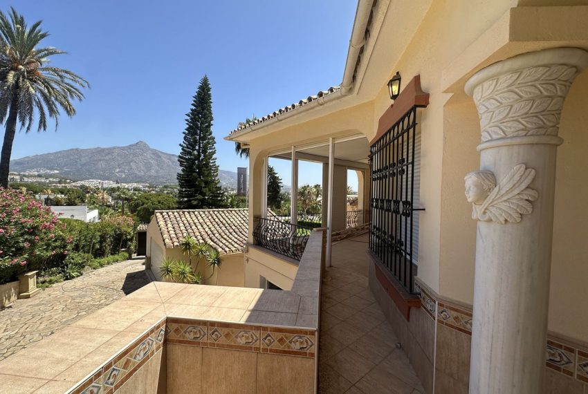 R4775542-Villa-For-Sale-Nueva-Andalucia-Detached-5-Beds-441-Built-13