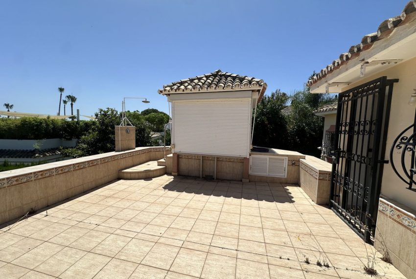 R4775542-Villa-For-Sale-Nueva-Andalucia-Detached-5-Beds-441-Built-5