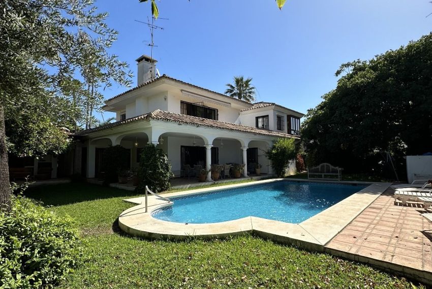 R4790113-Villa-For-Sale-Nueva-Andalucia-Detached-5-Beds-477-Built-10