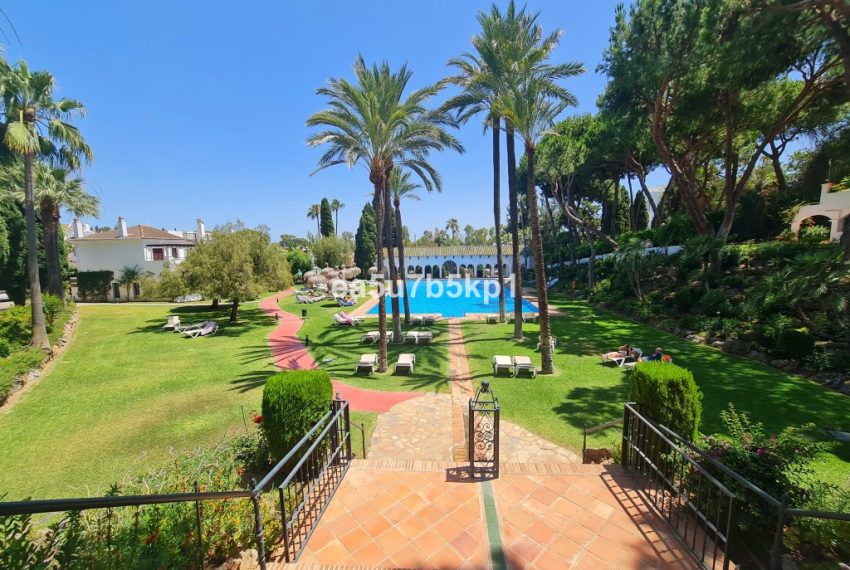 R4790452-Townhouse-For-Sale-Marbella-Semi-Detached-5-Beds-234-Built