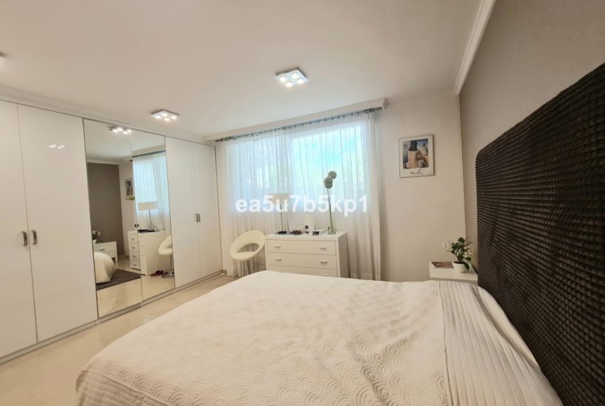 R4790452-Townhouse-For-Sale-Marbella-Semi-Detached-5-Beds-234-Built-9