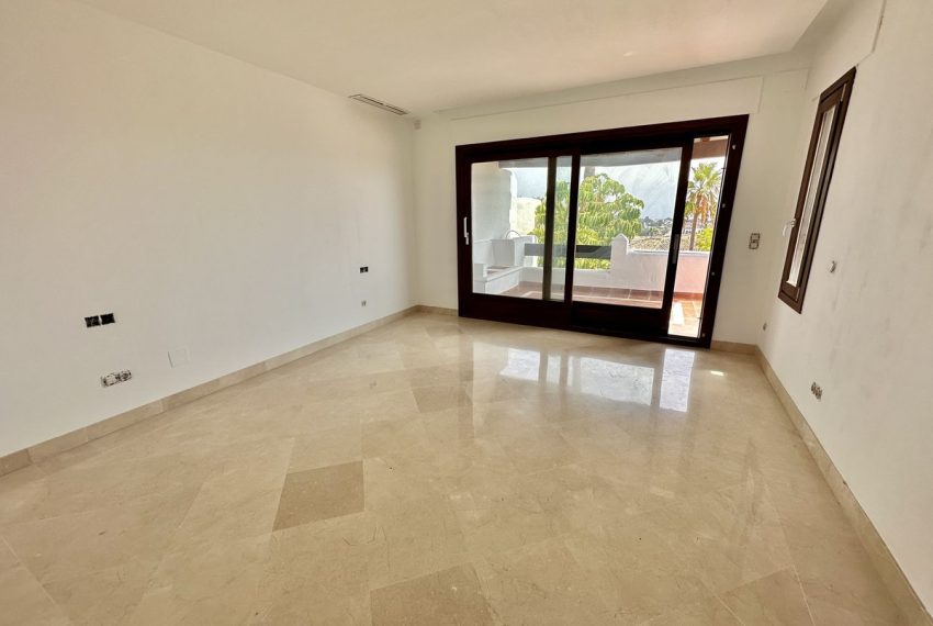 R4794892-Villa-For-Sale-El-Paraiso-Semi-Detached-4-Beds-244-Built-8