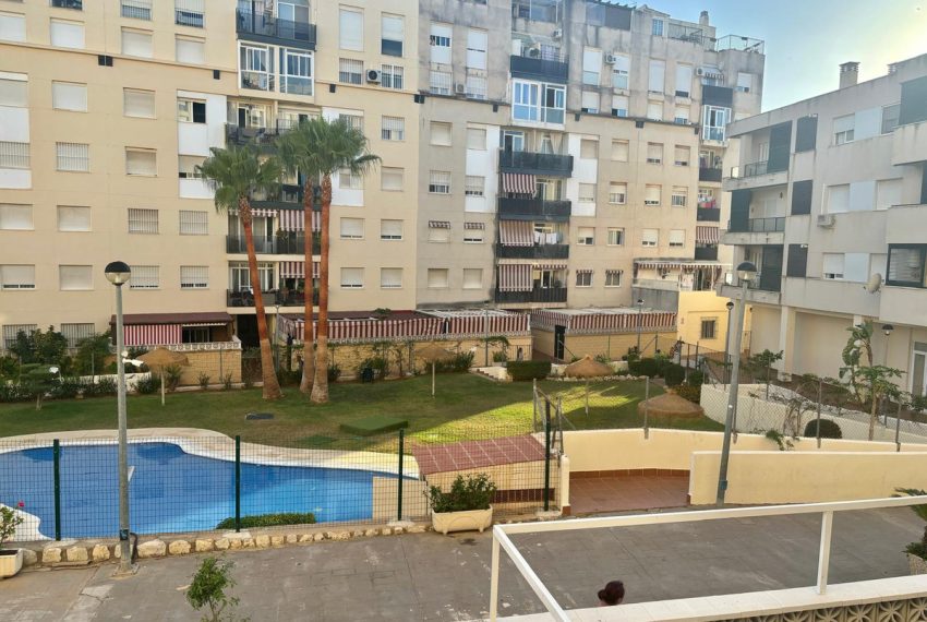 R4798807-Apartment-For-Sale-Nueva-Andalucia-Middle-Floor-4-Beds-106-Built-1