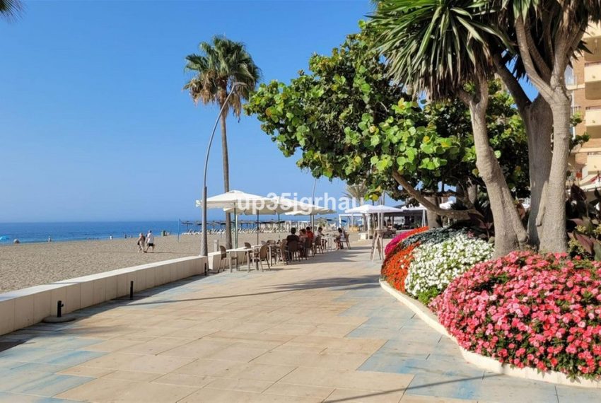 R4807162-Apartment-For-Sale-Estepona-Penthouse-3-Beds-80-Built-3