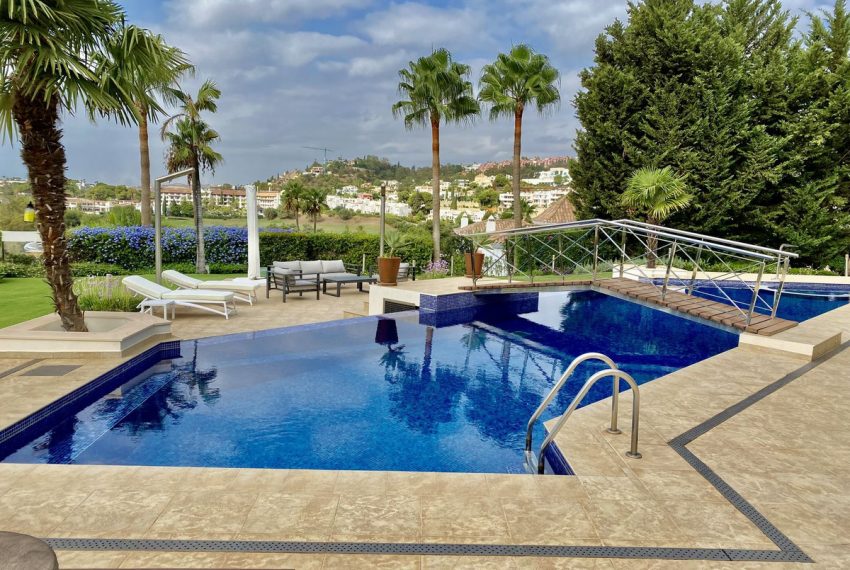 R4818775-Villa-For-Sale-La-Quinta-Detached-6-Beds-800-Built-8