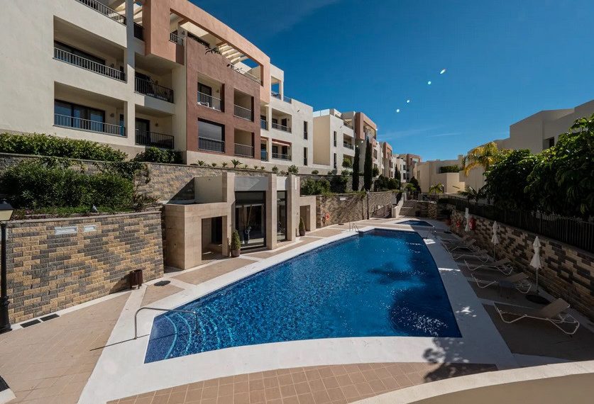 R4834861-Apartment-For-Sale-Marbella-Middle-Floor-2-Beds-94-Built