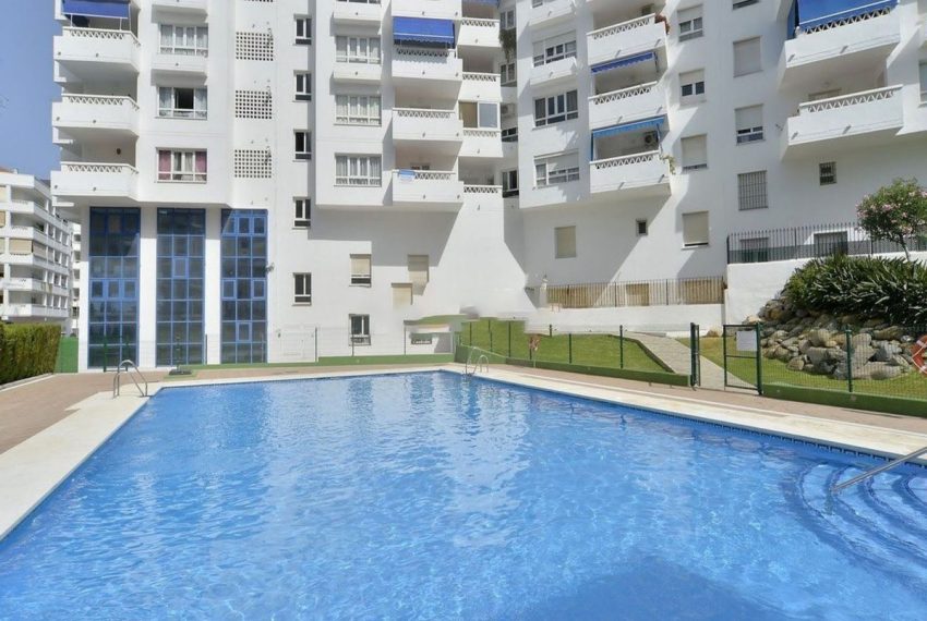 R4841098-Apartment-For-Sale-Nueva-Andalucia-Middle-Floor-4-Beds-128-Built-3