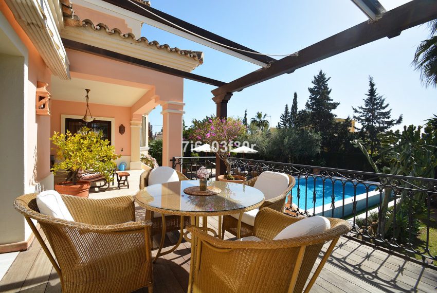 R2607917-Villa-For-Sale-Nueva-Andalucia-Detached-5-Beds-600-Built-17