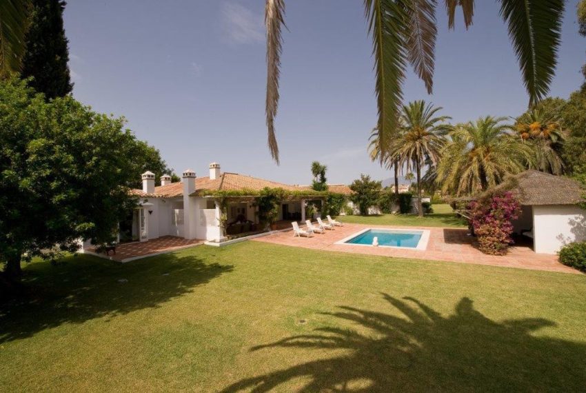 R2826065-Villa-For-Sale-Guadalmina-Baja-Detached-5-Beds-700-Built