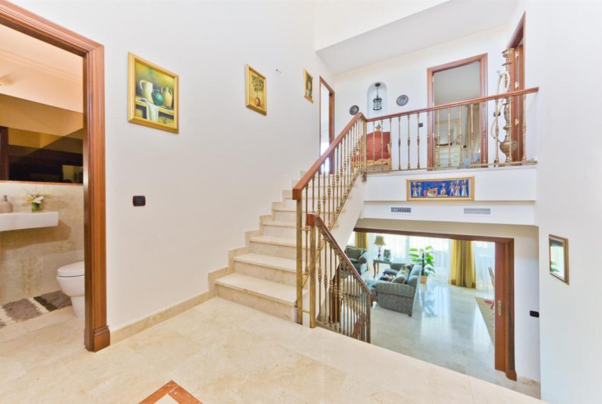 R2859926-Villa-For-Sale-Mijas-Golf-Detached-6-Beds-378-Built-10