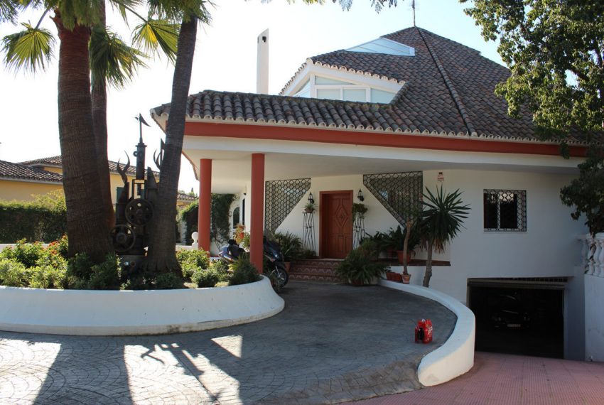 R2947022-Villa-For-Sale-Bel-Air-Detached-4-Beds-556-Built-1