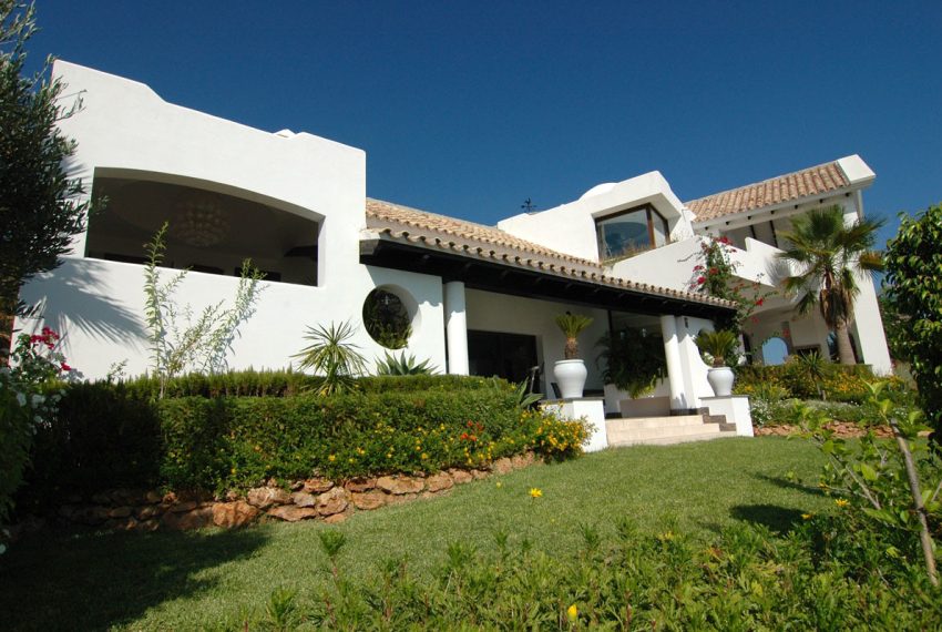 R3320971-Villa-For-Sale-Marbella-Detached-9-Beds-1032-Built-5