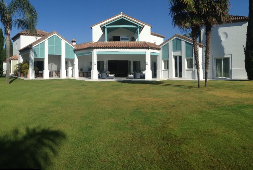 R3329614-Villa-For-Sale-Guadalmina-Baja-Detached-7-Beds-1000-Built