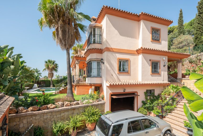 R3550327-Villa-For-Sale-Marbella-Detached-4-Beds-428-Built-15