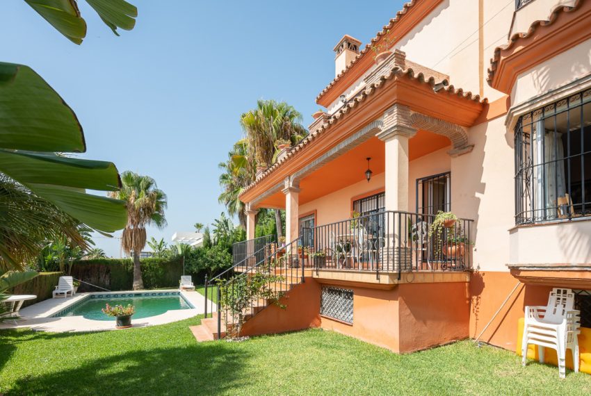 R3550327-Villa-For-Sale-Marbella-Detached-4-Beds-428-Built-7