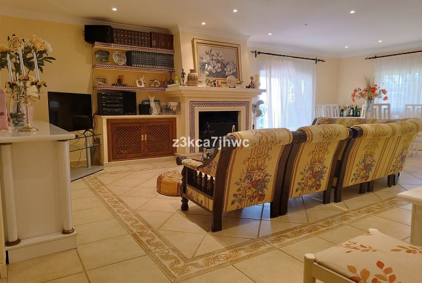 R3639662-Villa-For-Sale-Estepona-Finca-6-Beds-346-Built-7