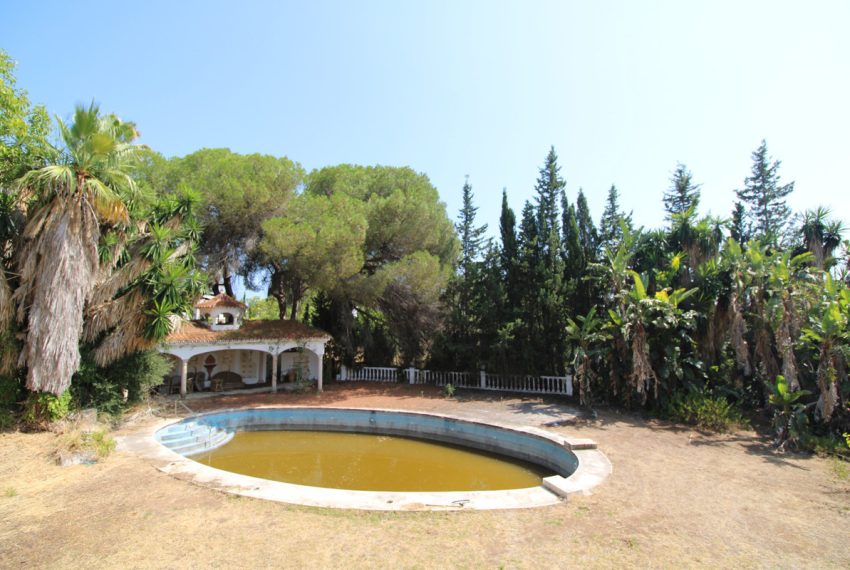 R3674639-Villa-For-Sale-The-Golden-Mile-Detached-5-Beds-1065-Built-15