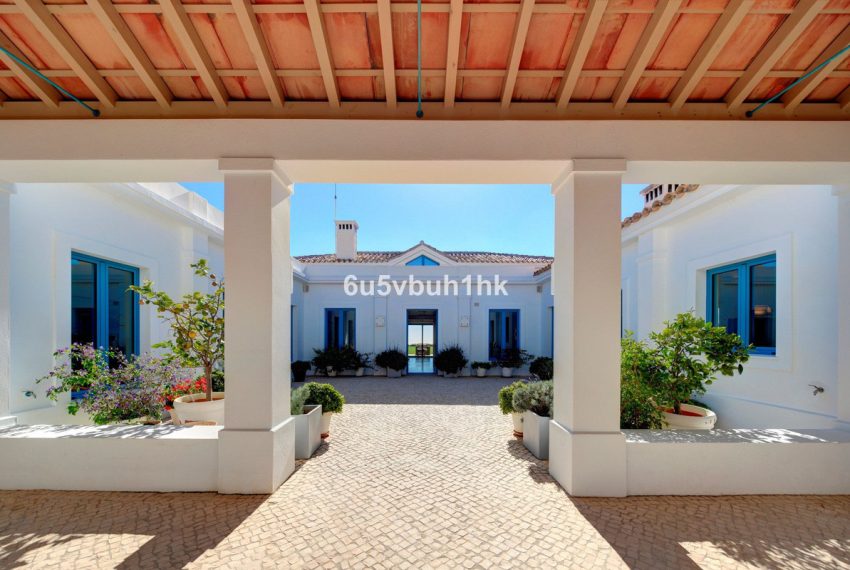 R3746326-Villa-For-Sale-Benahavis-Detached-5-Beds-682-Built-19