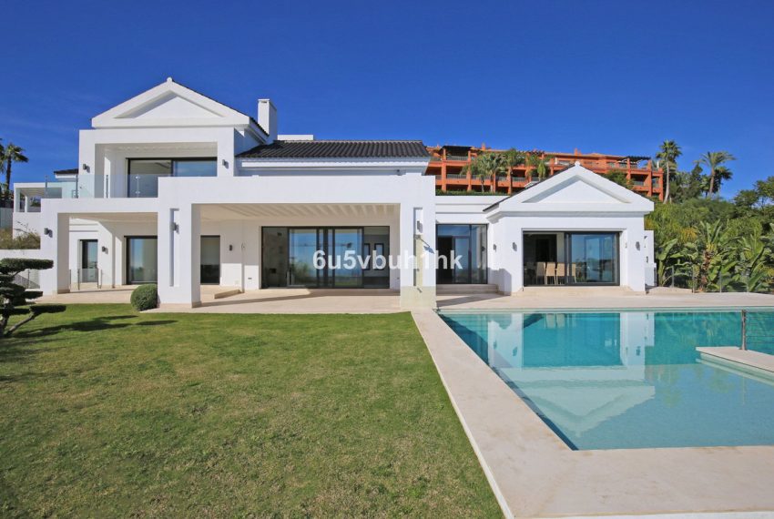 R3746416-Villa-For-Sale-Los-Flamingos-Detached-6-Beds-967-Built