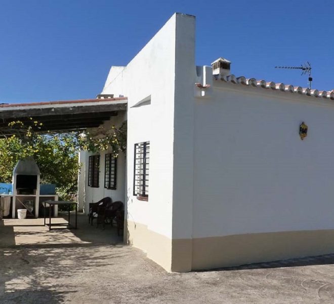 R3792490-Image 1-Finca - 2 Beds - 65 Built