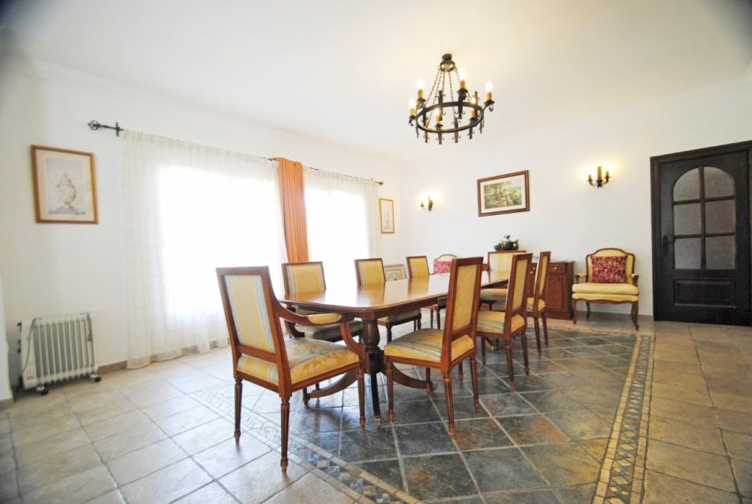 R3834694-Villa-For-Sale-Elviria-Detached-10-Beds-518-Built-7