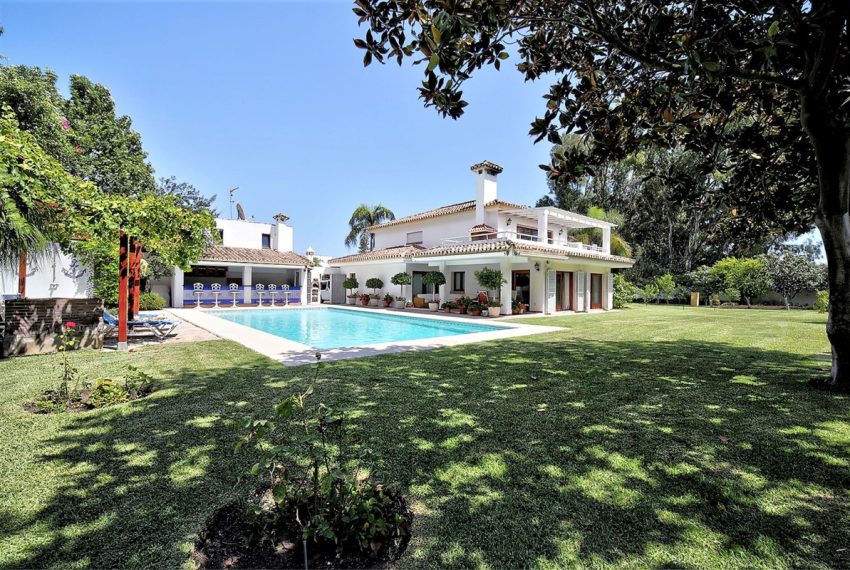 R3979624-Villa-For-Sale-Costalita-Detached-5-Beds-600-Built