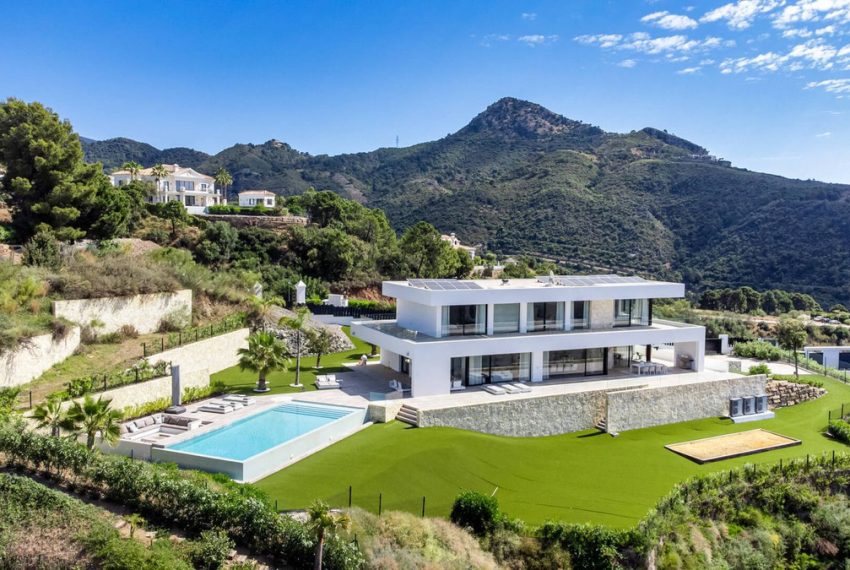 R4305886-Villa-For-Sale-Benahavis-Detached-7-Beds-462-Built