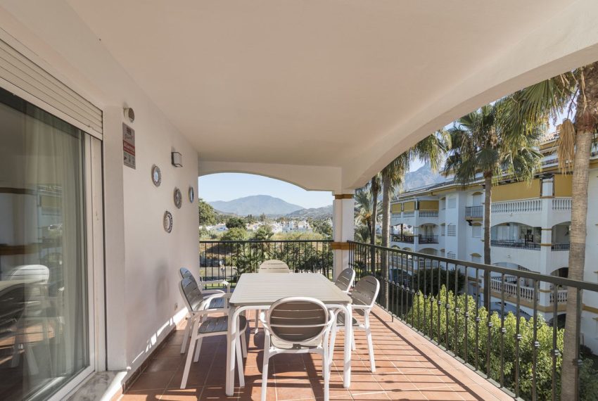 R4383634-Apartment-For-Sale-Nueva-Andalucia-Middle-Floor-2-Beds-109-Built-2