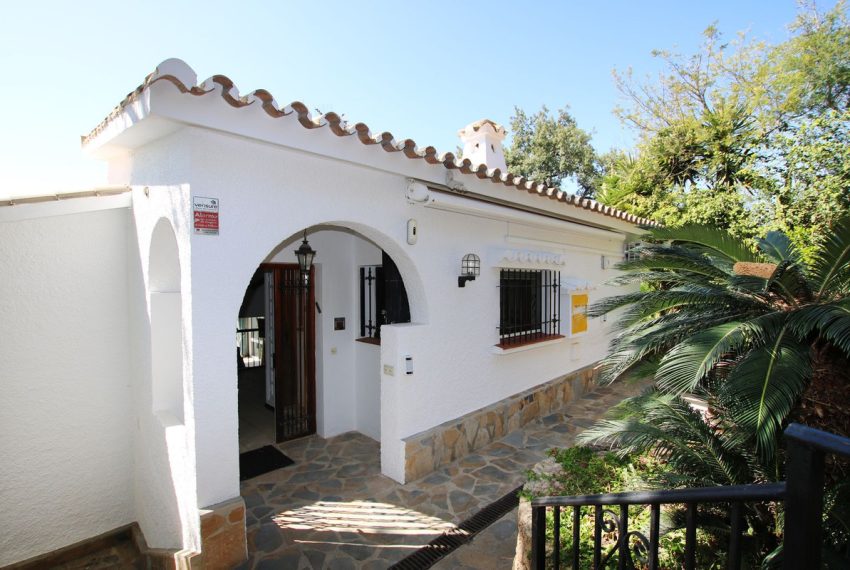 R4425820-Villa-For-Sale-El-Rosario-Detached-4-Beds-350-Built-13