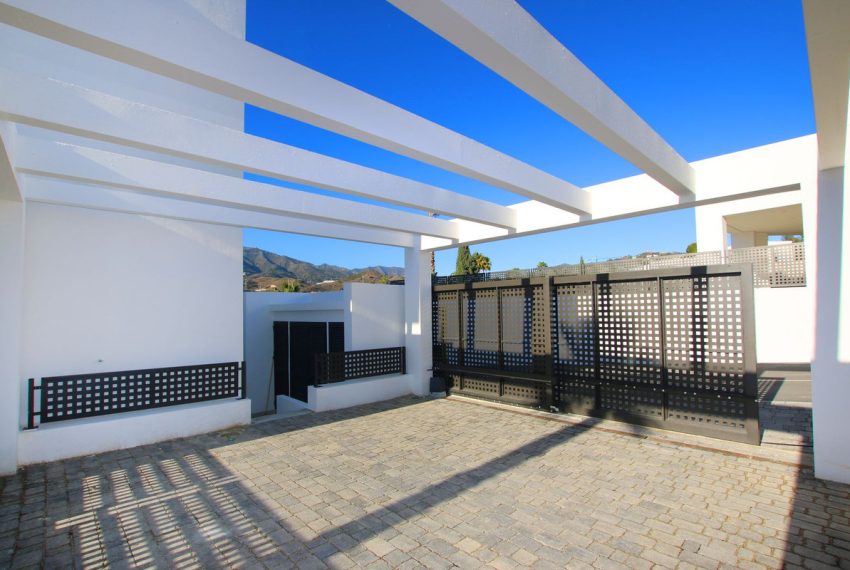 R4568716-Villa-For-Sale-Rio-Real-Detached-4-Beds-250-Built-11