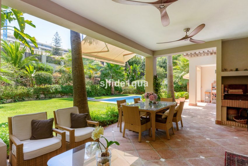 R4593580-Villa-For-Sale-Nueva-Andalucia-Detached-4-Beds-424-Built-12