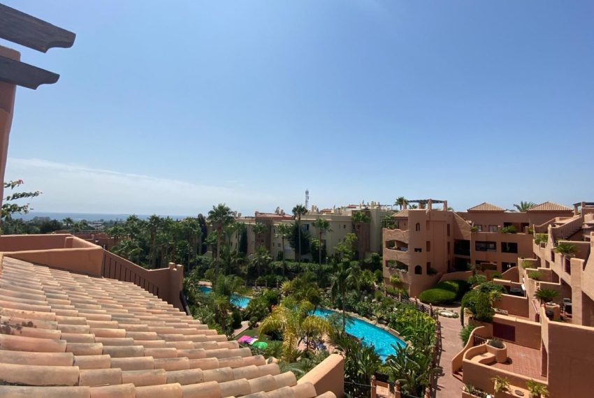 R4637200-Apartment-For-Sale-Bel-Air-Penthouse-2-Beds-110-Built-19