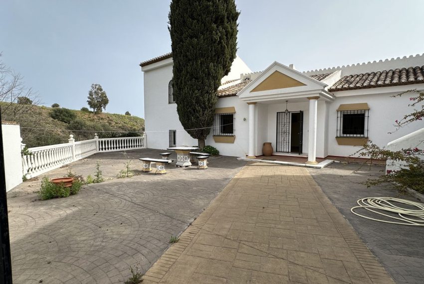 R4676116-Villa-For-Sale-Mijas-Golf-Detached-4-Beds-324-Built-3