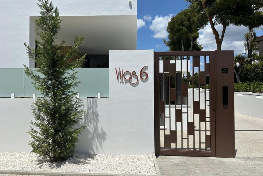 R4677286-Villa-For-Sale-Nueva-Andalucia-Semi-Detached-4-Beds-445-Built-18