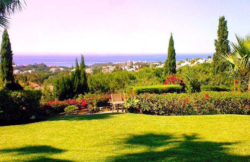 R4687141-Villa-For-Sale-Elviria-Detached-6-Beds-690-Built-3