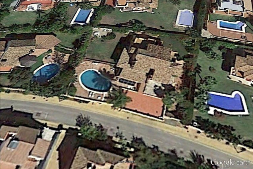 R4713499-Villa-For-Sale-Estepona-Detached-5-Beds-600-Built-1